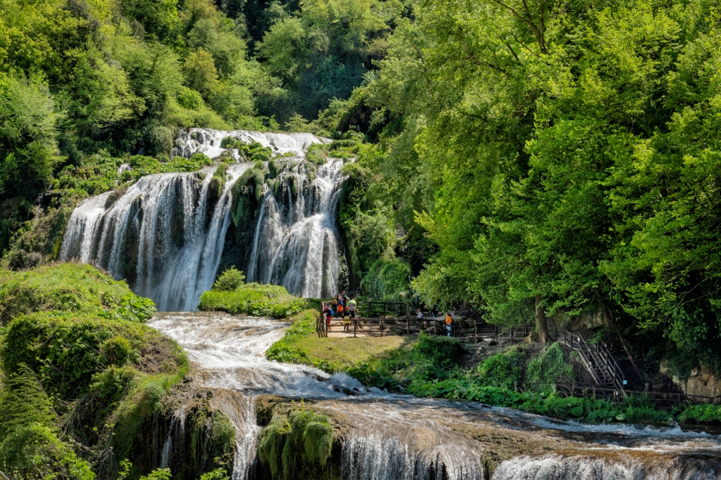 Cycling to the Marmore Waterfall and Piediluco
