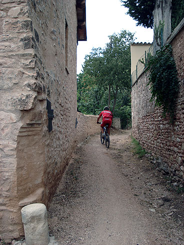Foligno et le chemin des abbayes