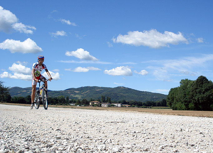 Lungo il Tevere da Umbertide a Montone