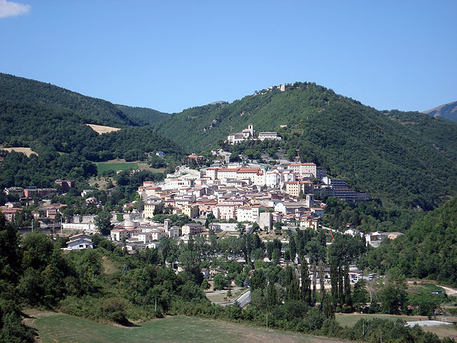 Cascia: Wiesen und Wälder auf den Bergen der hl. Rita