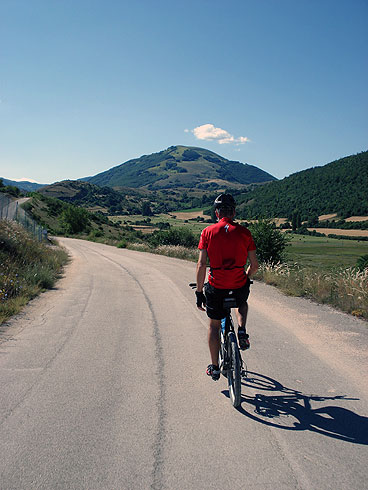 Cascia: Wiesen und Wälder auf den Bergen der hl. Rita
